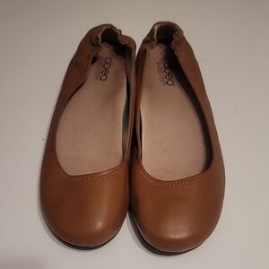 Like New Abeo Brown Ballet Flats 10
